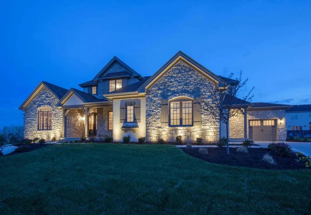 Display Home exterior floodlighting